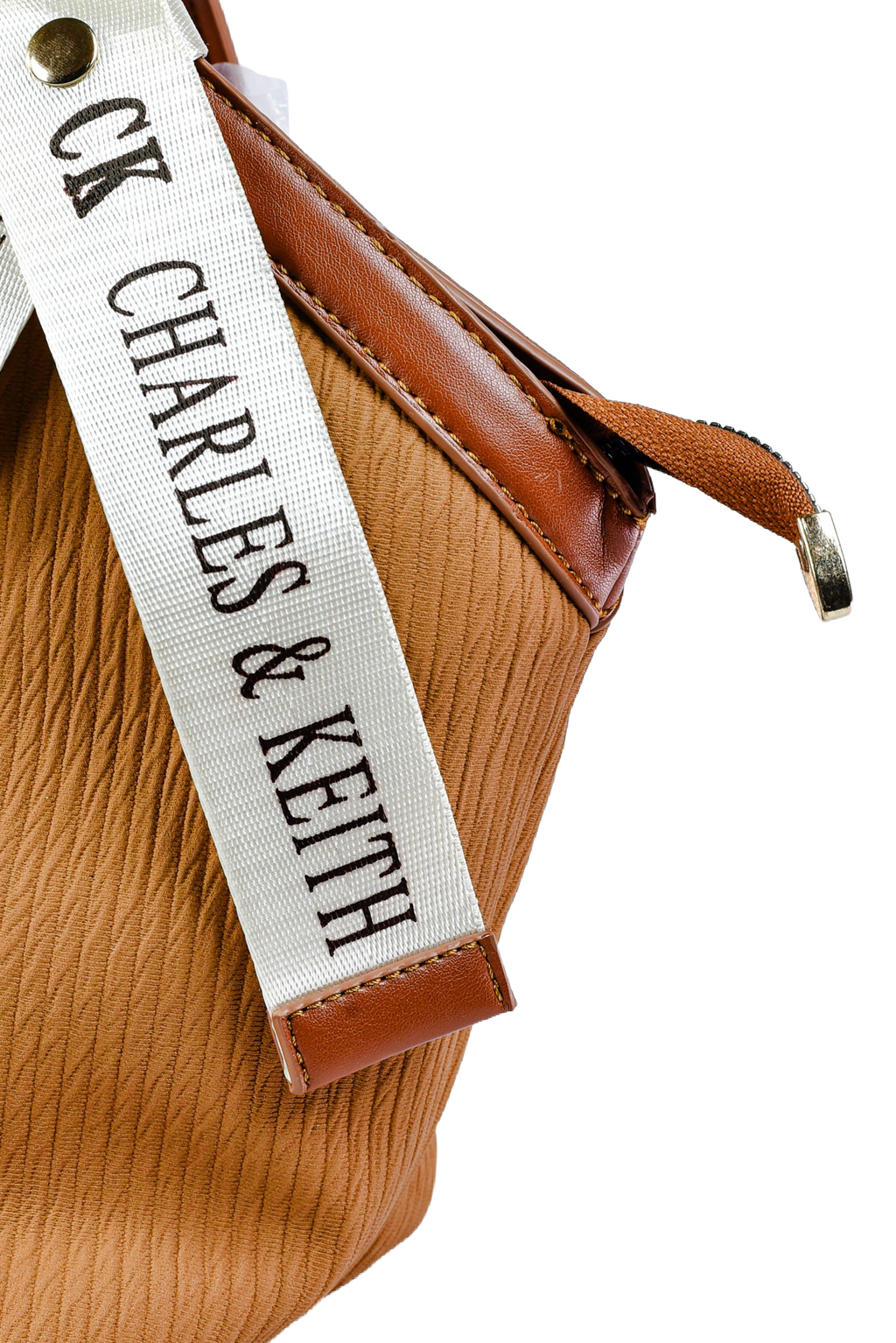 Charles & Keith - Tresolo-amr