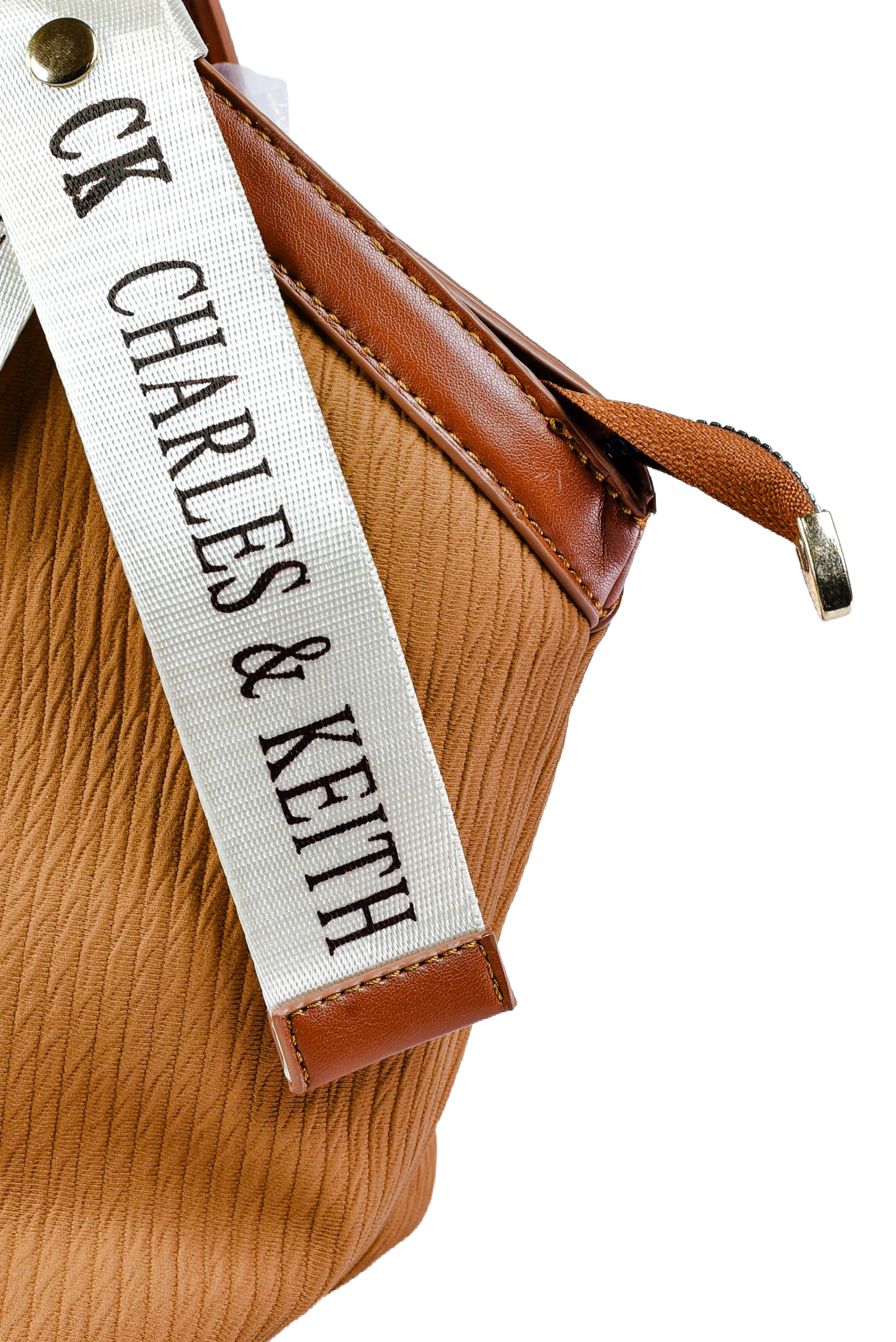 Charles & Keith - Tresolo-amr