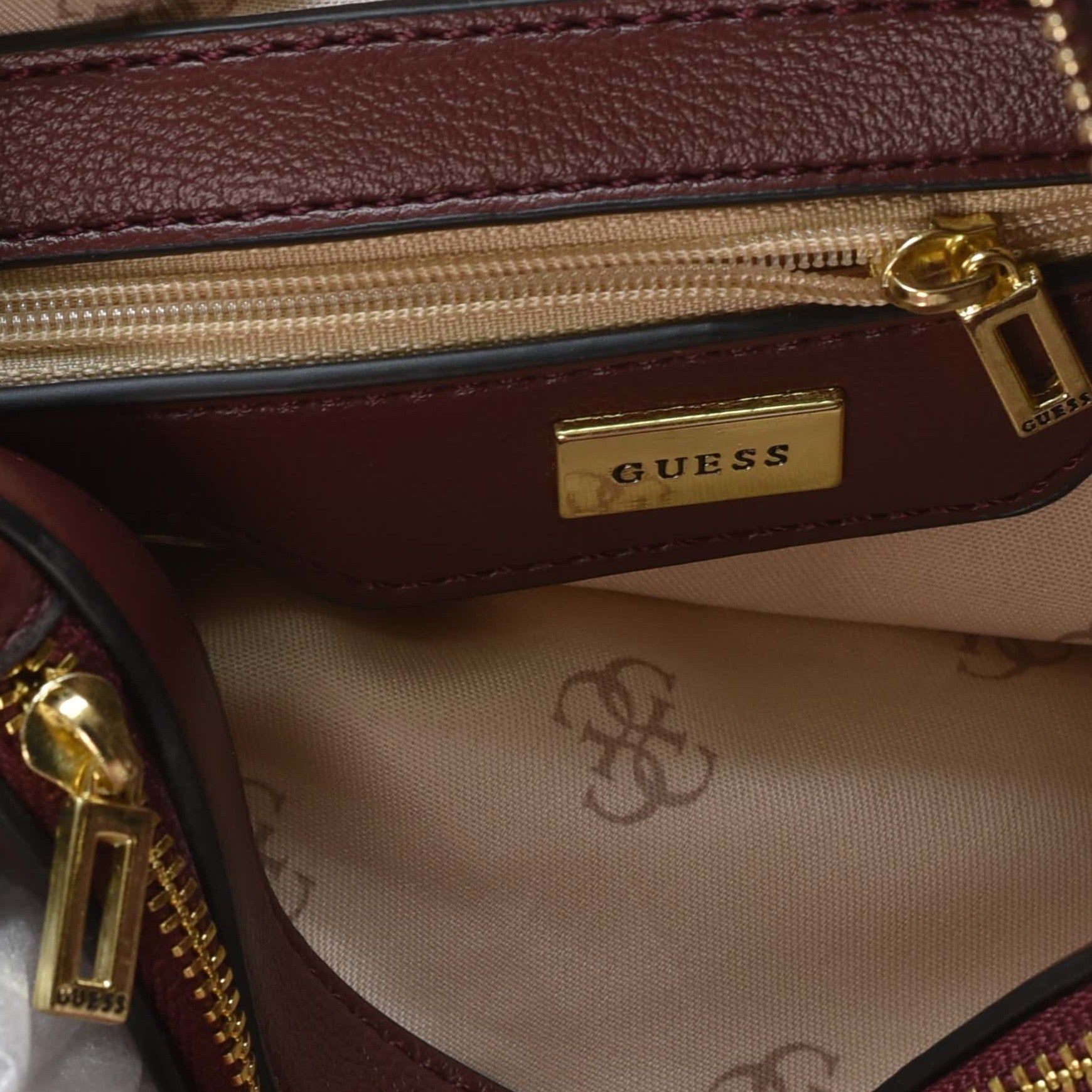 GUESS Anadela Compartment Satchel - Tresolo-amr